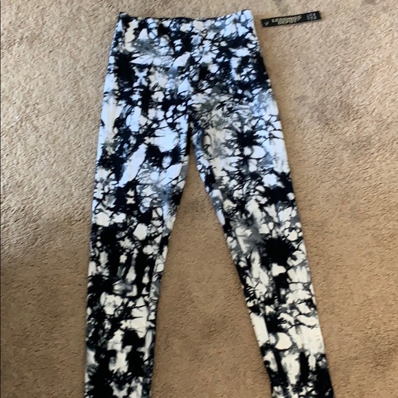 Leggings - Picture 2 of 6